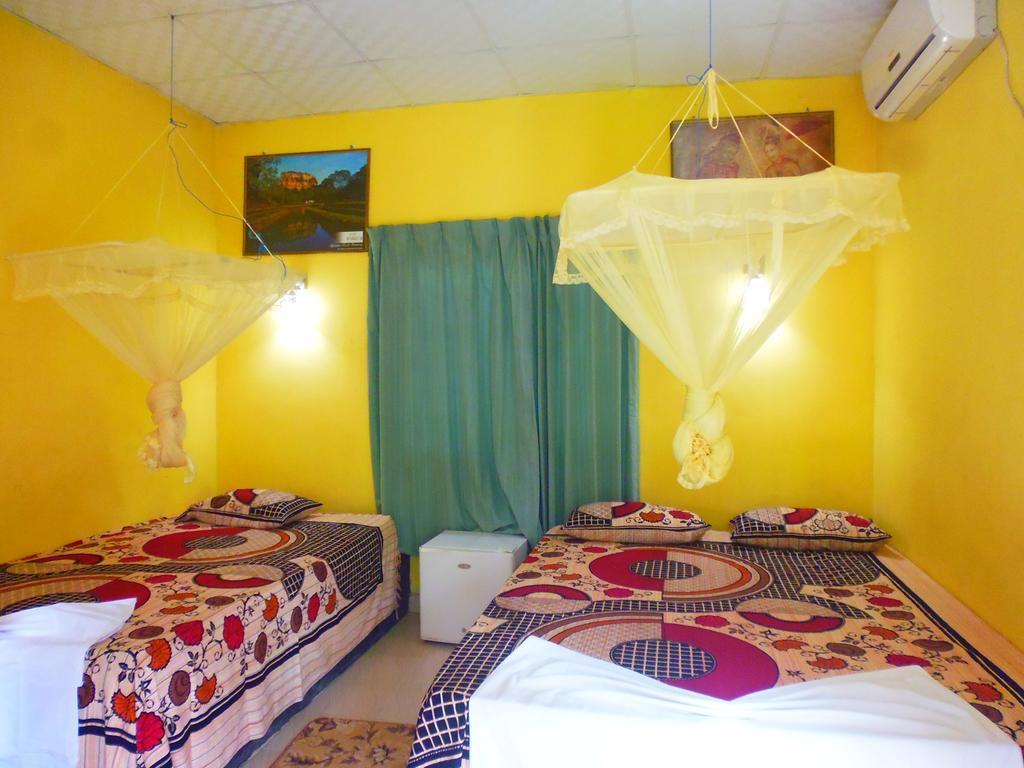 The Nilmini Lodge سيغيرِيا المظهر الخارجي الصورة