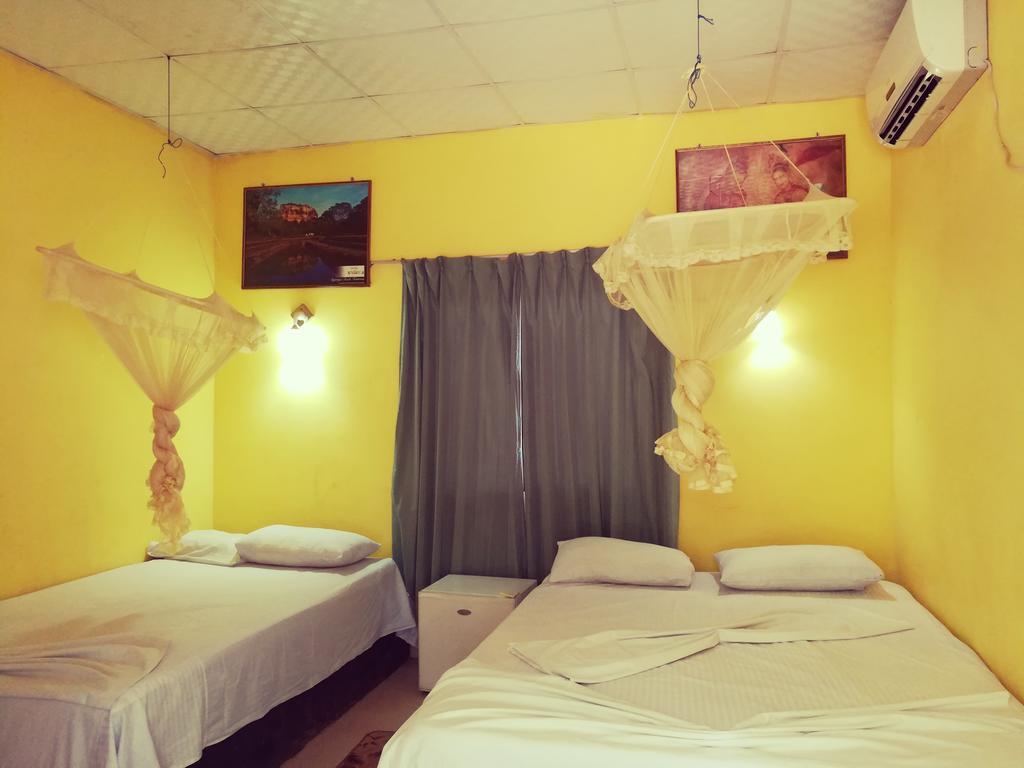 The Nilmini Lodge سيغيرِيا المظهر الخارجي الصورة